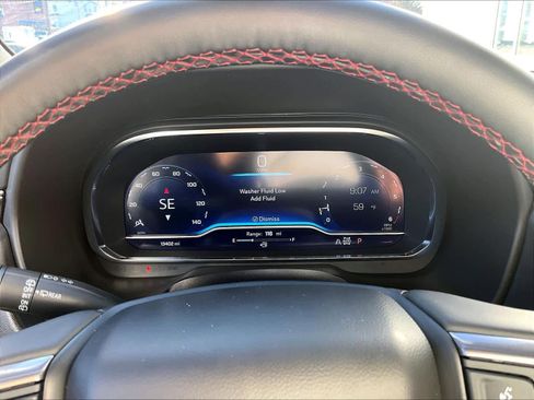 Used 2024 Chevrolet Suburban RST w/ Luxury Package image 26