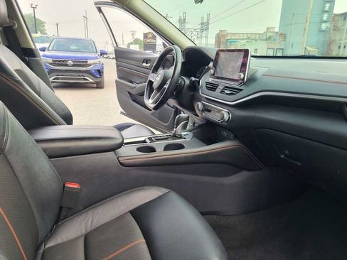 Used 2021 Nissan Altima 2.5 SR FWD image 18