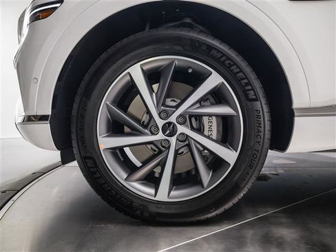 New 2026 Genesis GV80 2.5T Advanced image 13