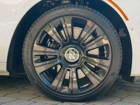Used 2022 Rolls-Royce Ghost image 34