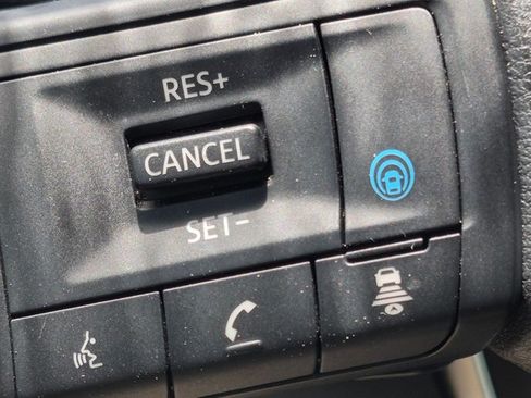 Certified 2024 Nissan Rogue SV FWD image 13