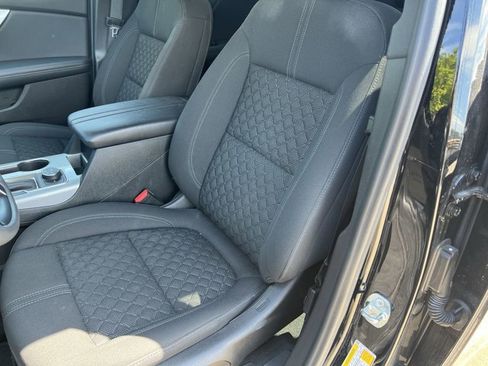 Used 2022 Chevrolet Blazer LT image 20