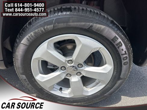 Used 2019 Jeep Compass Latitude AWD/4WD image 24