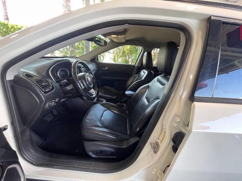 Used 2019 Jeep Compass Limited FWD image 6