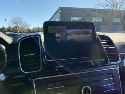 Used 2018 Mercedes-Benz GLE 43 AMG AMG 43 image 35