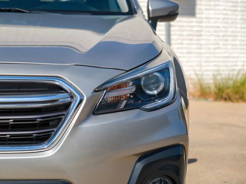 Used 2019 Subaru Outback 2.5i Limited w/ Popular Package #2 image 42