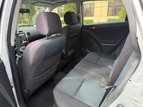 Used 2006 Toyota Matrix XR FWD image 23