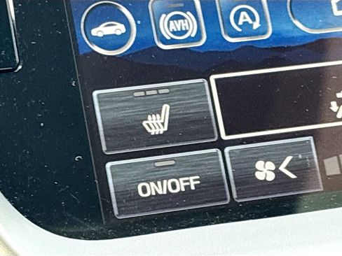 Used 2025 Subaru Legacy Limited AWD/4WD image 21