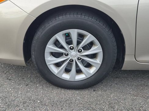 Used 2017 Toyota Camry LE FWD image 21