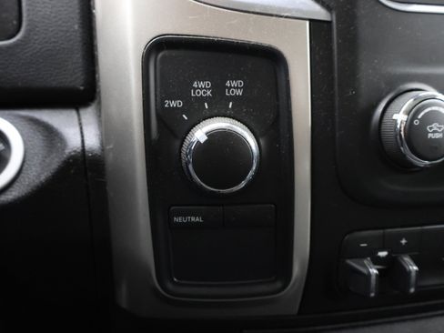 Used 2018 RAM 2500 Big Horn AWD/4WD image 39