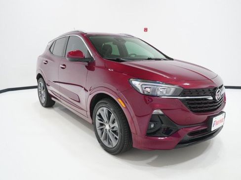 Used 2023 Buick Encore GX Select w/ Sport Touring Package FWD image 3