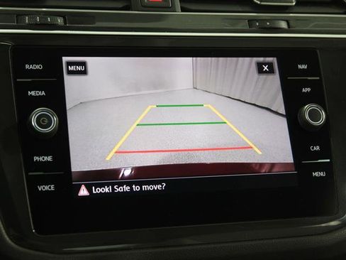 Certified 2019 Volkswagen Tiguan SEL image 13
