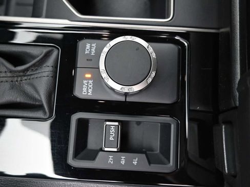 Used 2025 Toyota Tundra SR5 AWD/4WD image 14