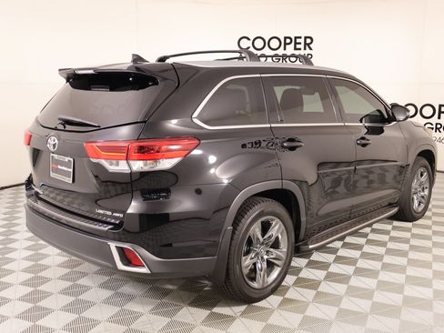 Used 2019 Toyota Highlander Limited Platinum AWD/4WD image 22