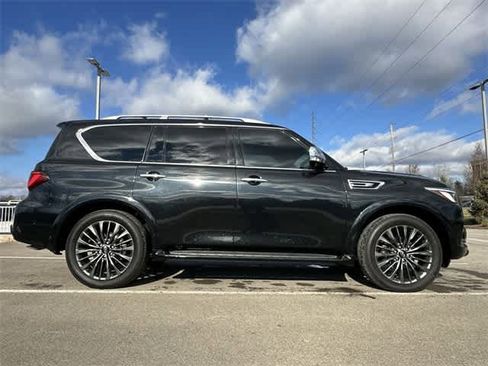 Used 2024 INFINITI QX80 Sensory w/ Cargo Package image 3