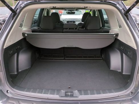 Used 2022 Subaru Forester Premium w/ Popular Package #2 image 12