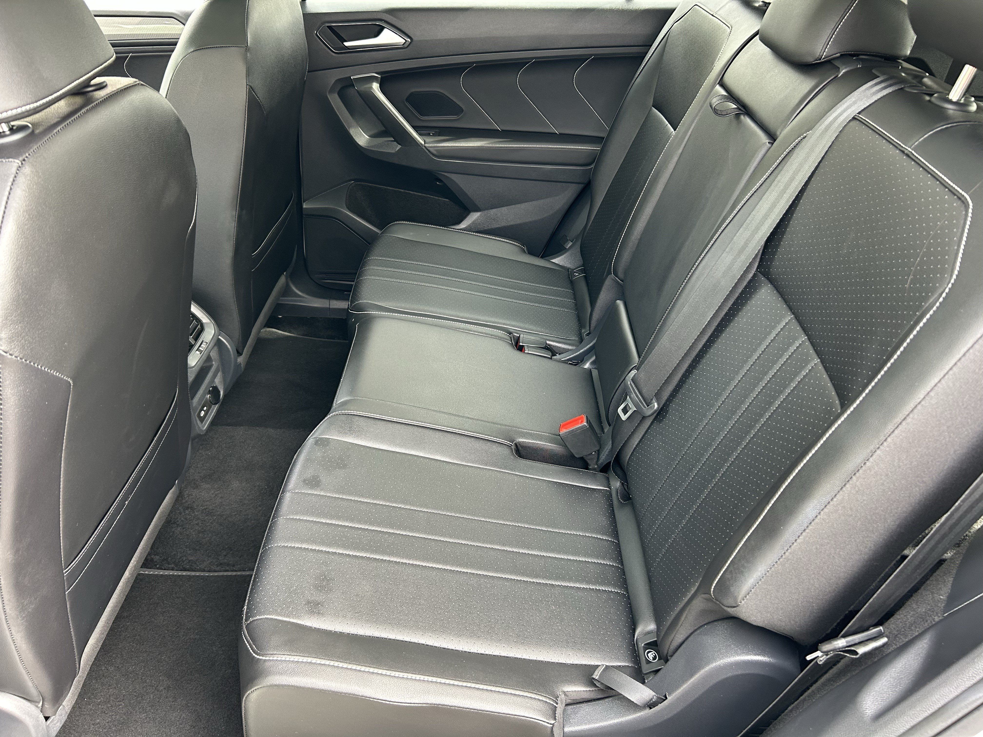 Used 2023 Volkswagen Tiguan SE FWD image 15