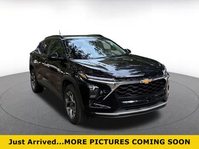 Used 2025 Chevrolet Trax LT w/ LT Convenience Package