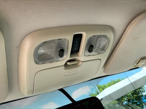 Used 2010 Mercury Mariner Premier FWD image 30