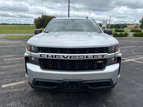 Used 2022 Chevrolet Silverado 1500 Custom RWD image 2