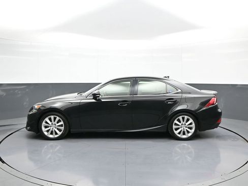 Used 2016 Lexus IS 300 AWD w/ Premium Package image 9