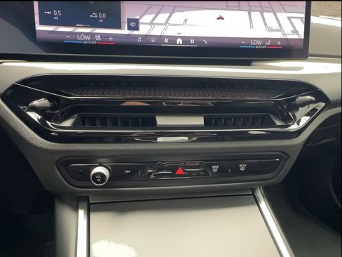 Used 2025 BMW 230i Coupe RWD image 44