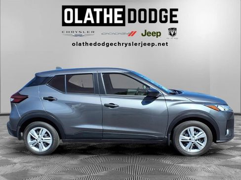 Used 2025 Nissan Kicks Play S FWD image 29