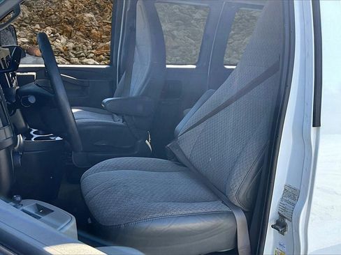 Used 2020 Chevrolet Express 3500 LT w/ LT Preferred Equipment Group image 23