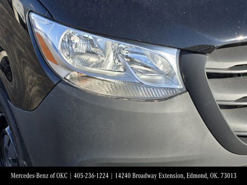 New 2024 Mercedes-Benz eSprinter 170 Cargo image 6