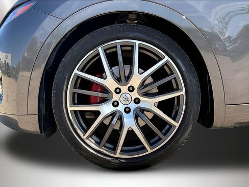 Used 2022 Maserati Levante GT AWD/4WD image 33