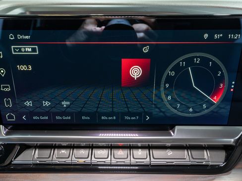 Used 2024 GMC Sierra 1500 SLT w/ X31 Off-Road Package image 20