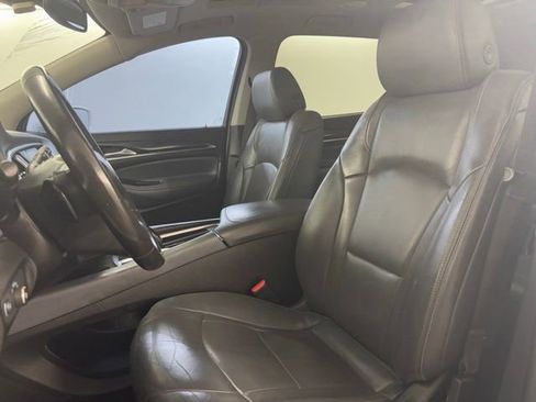 Used 2020 Buick Enclave Essence image 19