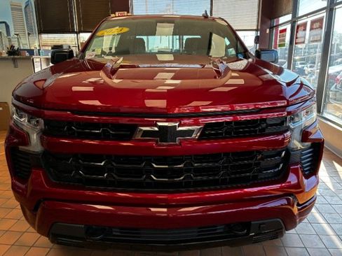 Used 2023 Chevrolet Silverado 1500 RST image 5