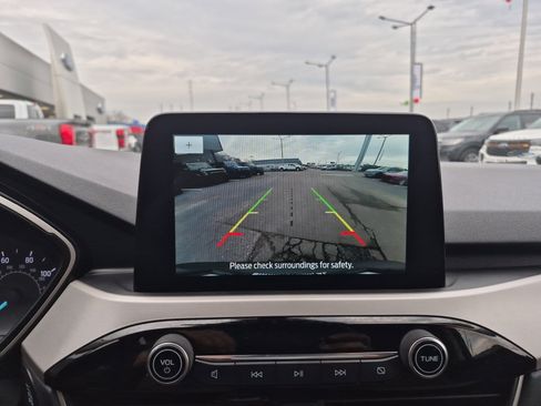 Certified 2022 Ford Escape SE image 34