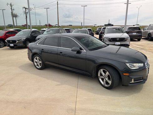 Used 2019 Audi A4 2.0T Premium FWD image 6
