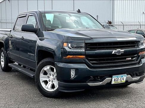 Used 2017 Chevrolet Silverado 1500 LT w/ All Star Edition AWD/4WD image 2