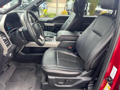 Used 2019 Ford F150 Lariat w/ Equipment Group 502A Luxury AWD/4WD image 13