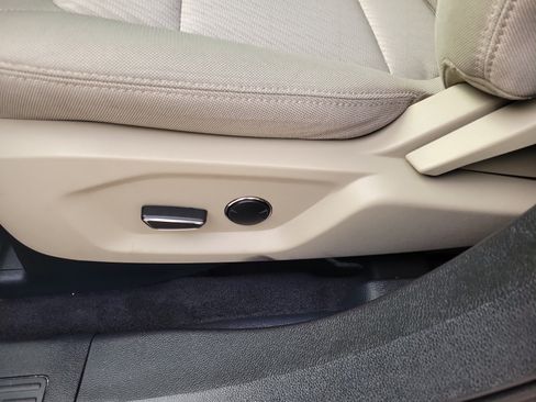 Used 2018 Ford Explorer FWD image 14