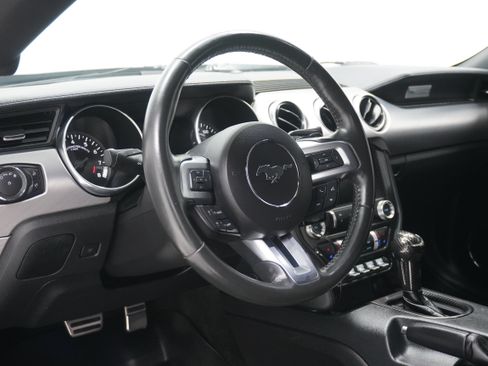 Used 2018 Ford Mustang GT Premium RWD image 12