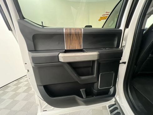 Used 2019 Ford F150 Lariat w/ Equipment Group 502A Luxury image 22