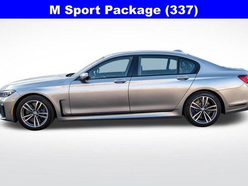 Used 2020 BMW 750i xDrive w/ Executive Package image 5