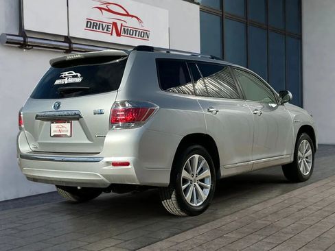 Used 2013 Toyota Highlander Limited image 4