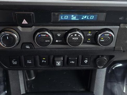 Used 2023 Toyota Tacoma TRD Sport w/ Advanced Technology Package AWD/4WD image 15