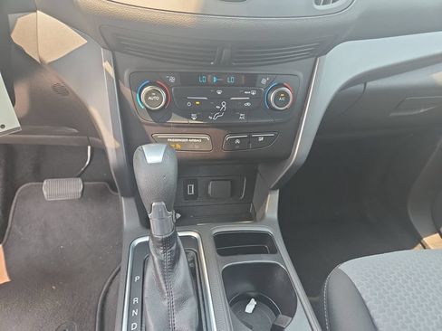 Used 2017 Ford Escape SE AWD/4WD image 9