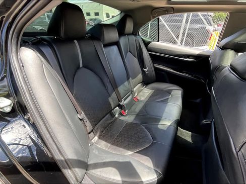 Used 2020 Toyota Camry XSE FWD image 20