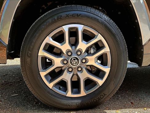 Used 2022 Toyota Tundra 1794 Edition image 33