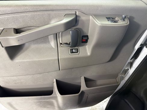 Used 2020 Chevrolet Express 2500 w/ Driver Convenience Package RWD image 11