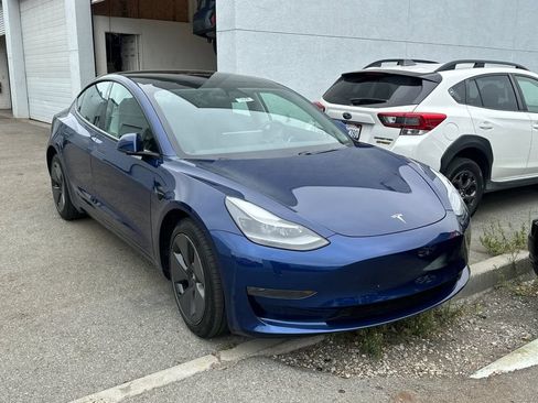 Used 2021 Tesla Model 3 Standard Range Plus RWD image 2