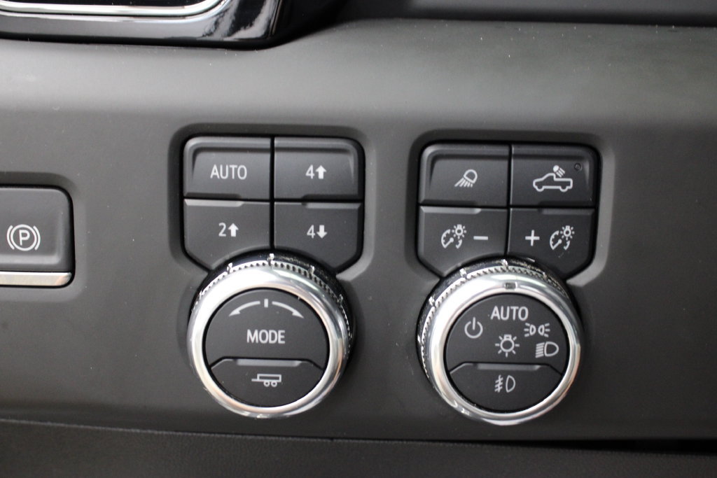 Used 2025 GMC Sierra 1500 AT4 AWD/4WD image 29