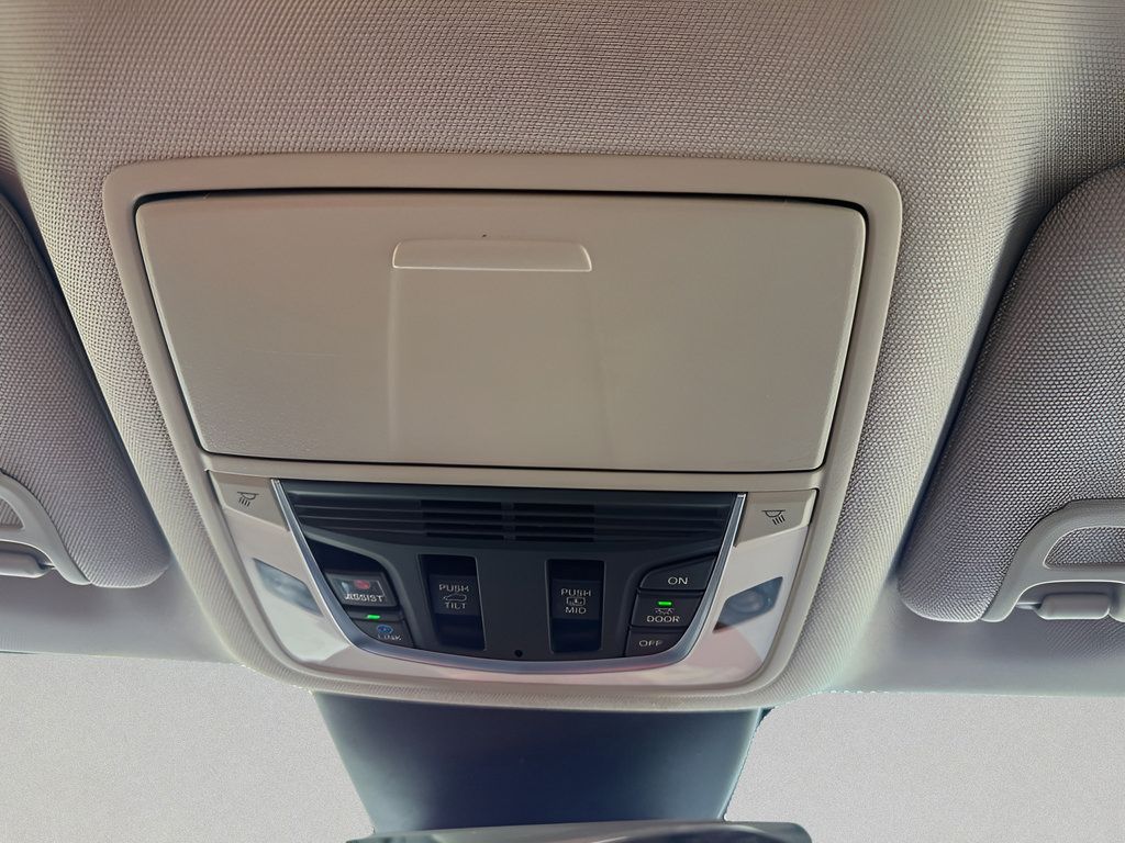Used 2024 Acura MDX w/ Technology Package AWD/4WD image 34